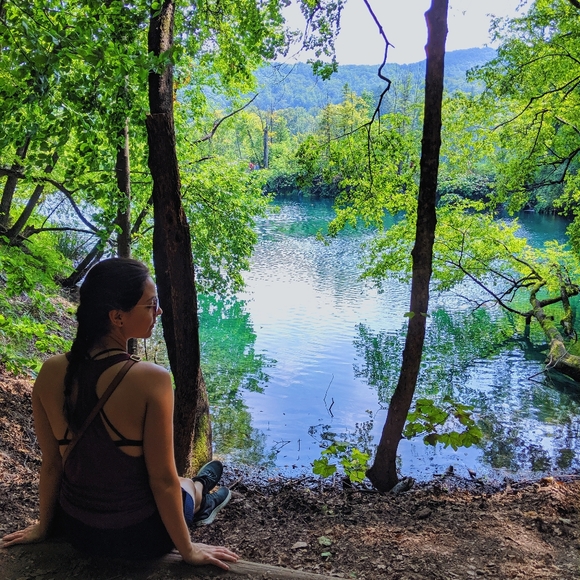 Meet your Posher, Marlene - Picture 1 of 2